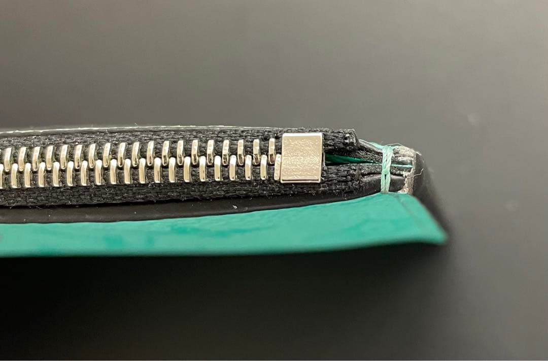 LOUIS VUITTON ルイヴィトン カード・ホルダー 希少カラー