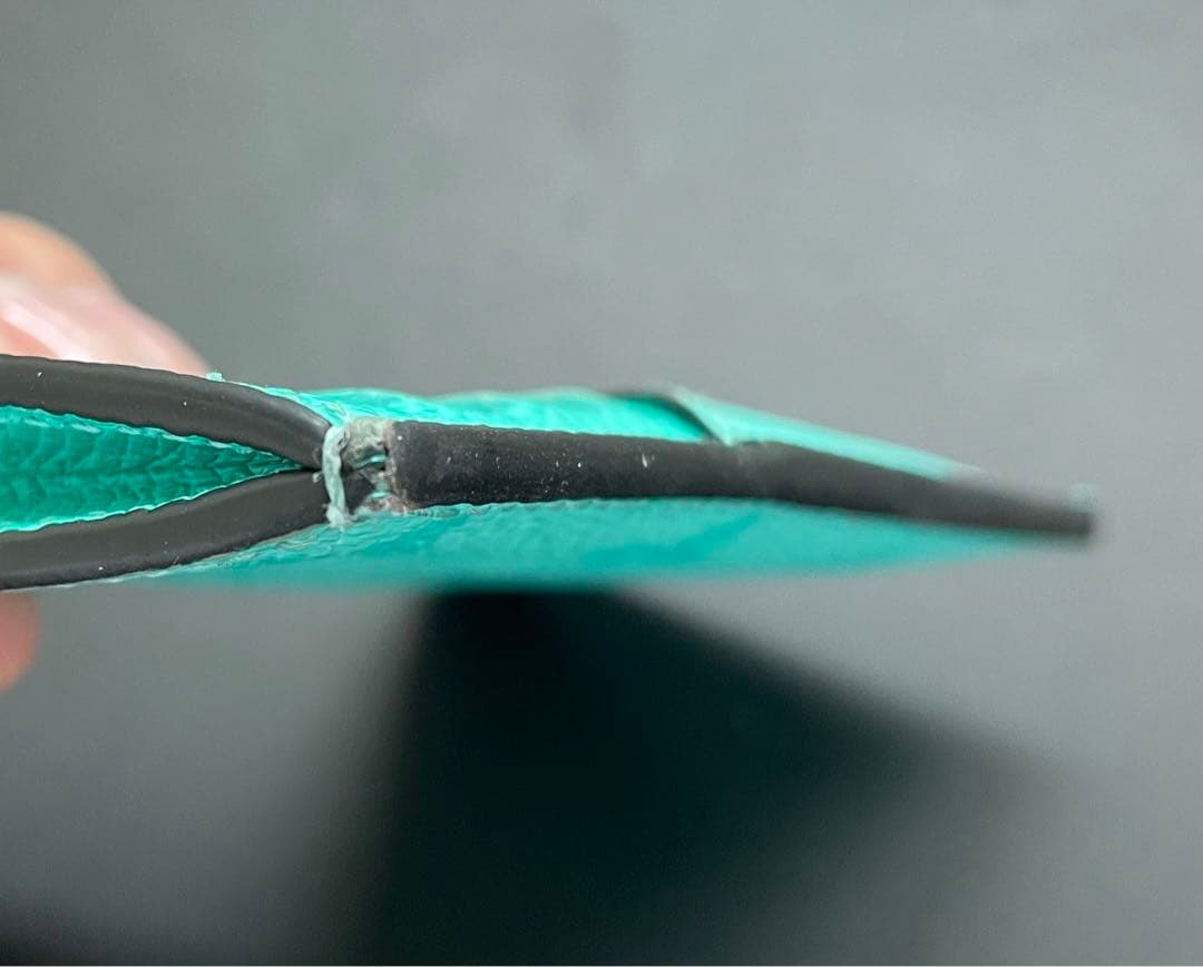 LOUIS VUITTON ルイヴィトン カード・ホルダー 希少カラー