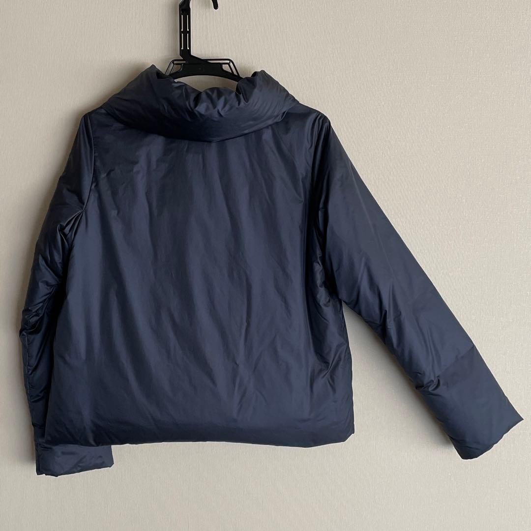 週末値下げ中【ハイクラスクリーニング済】theory luxe 軽いダウンコート