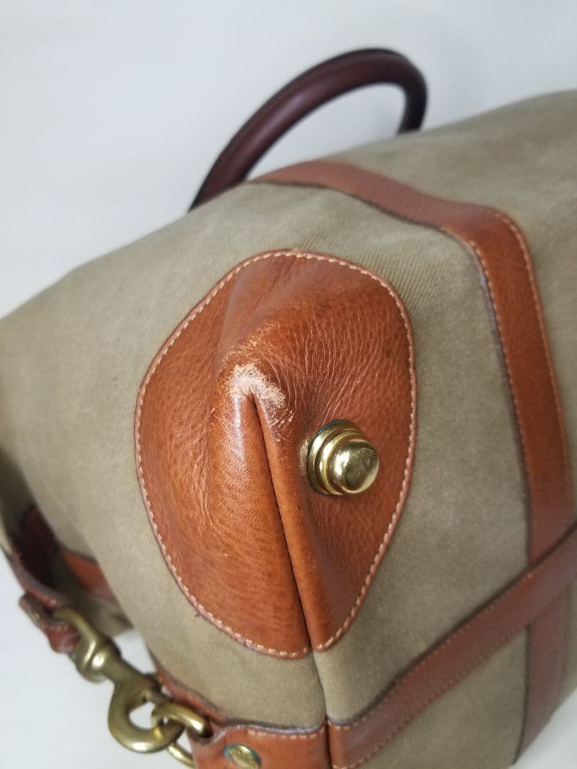 ボストンバッグ ベージュとブラウン