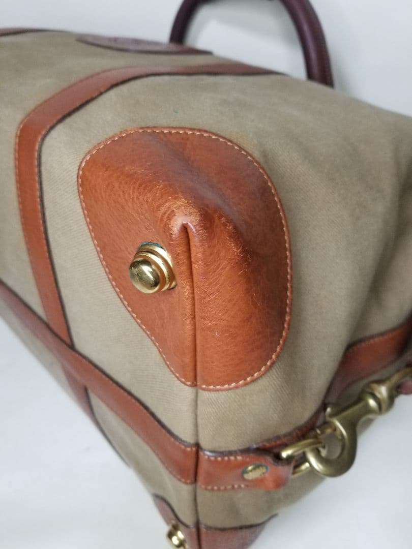 ボストンバッグ ベージュとブラウン