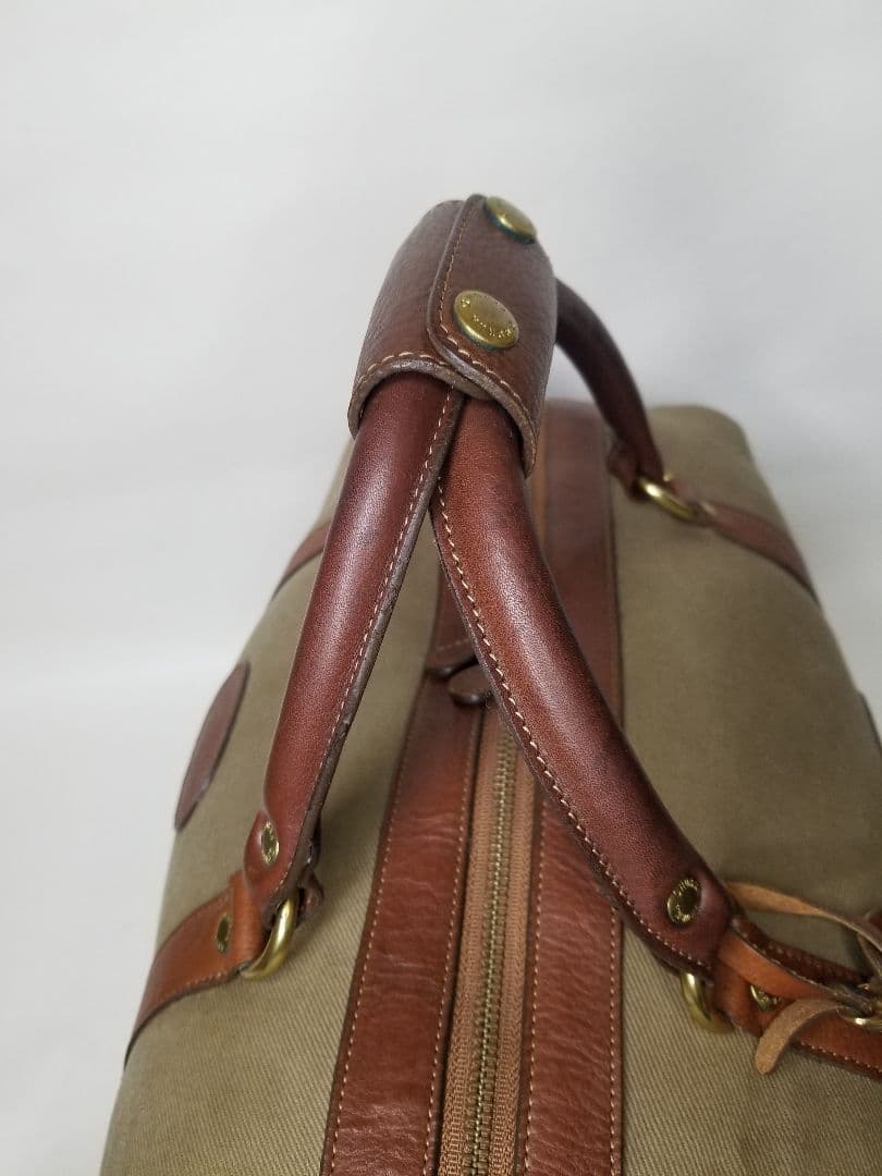 ボストンバッグ ベージュとブラウン