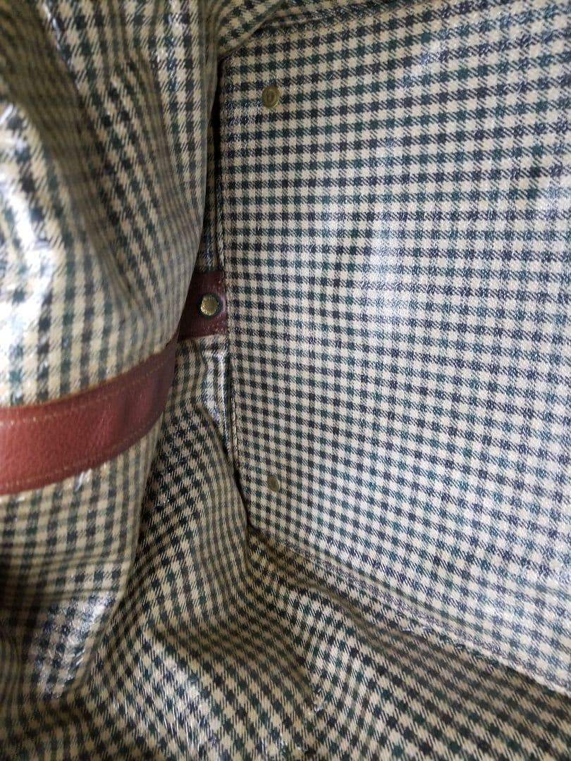 ボストンバッグ ベージュとブラウン