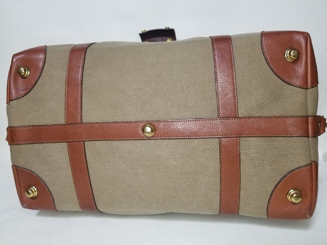 ボストンバッグ ベージュとブラウン