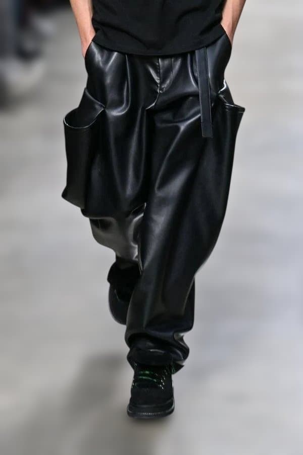 入手困難★sacaiサカイ★11万Faux Leather Pants 2