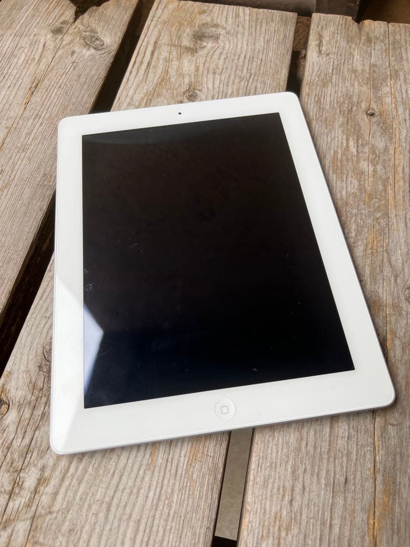 Apple iPad (第4世代)ホワイト シルバー