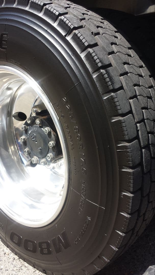 【ブラックラスター】530×4 タイヤワックス　艶　光沢　タイヤ　トラック