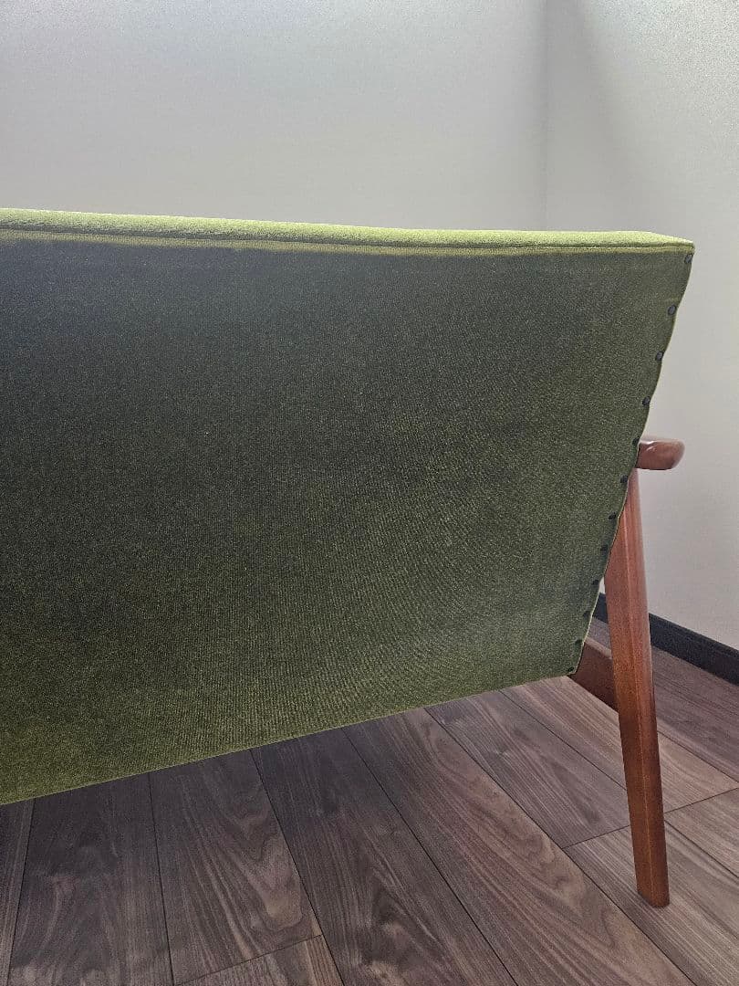 カリモク　kチェア2シータ－　モケットグリーン