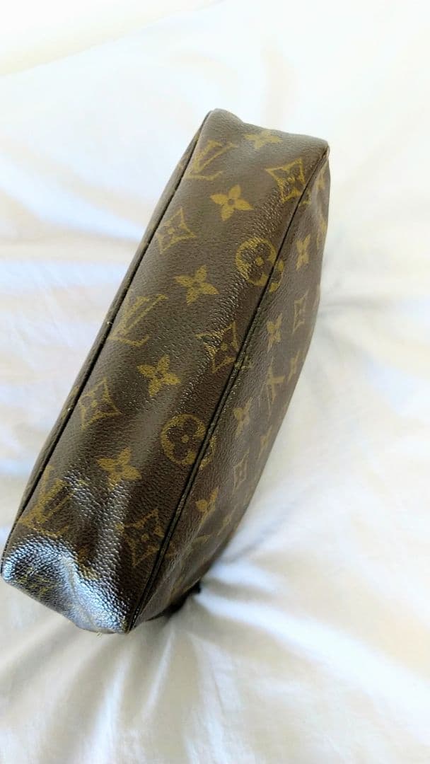 ルイヴィトン モノグラム ポーチ セカンドバッグ トゥルース トワレット23