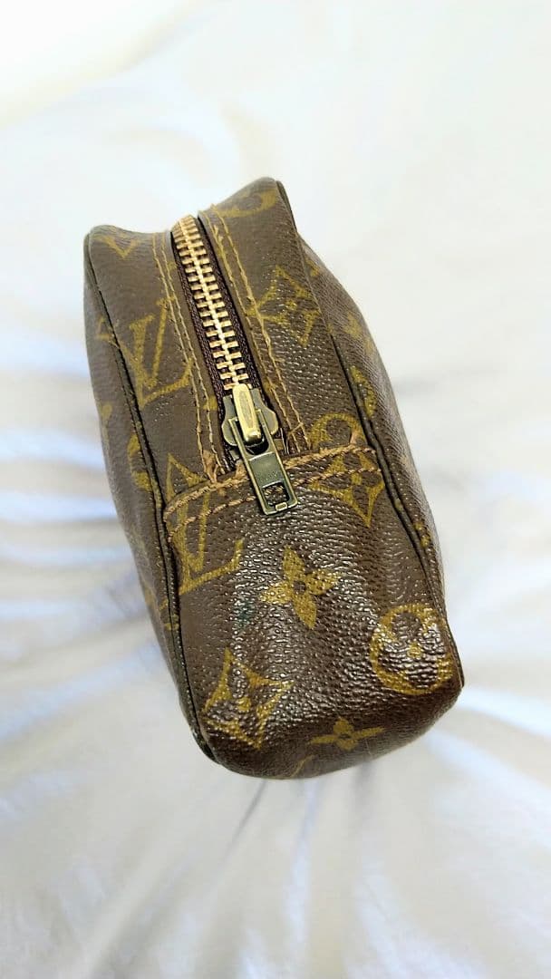 ルイヴィトン モノグラム ポーチ セカンドバッグ トゥルース トワレット23