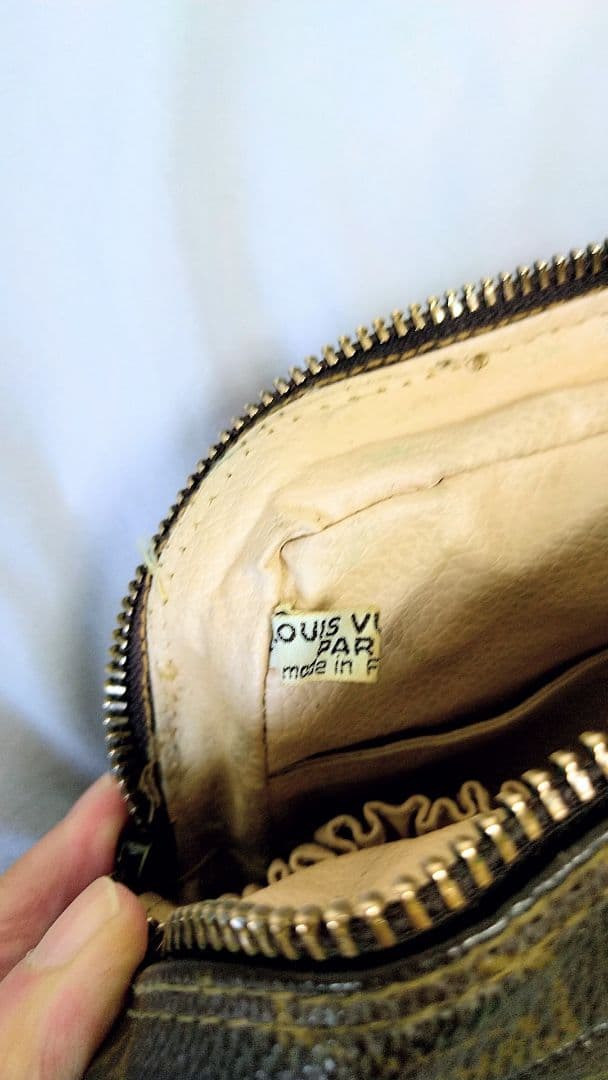 ルイヴィトン モノグラム ポーチ セカンドバッグ トゥルース トワレット23