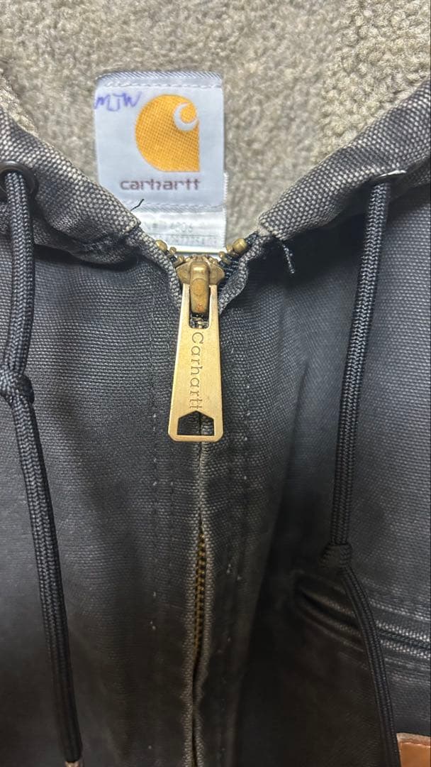 ミ*ビ様 USA製！カーハート シエラジャケットアクティブジャケット