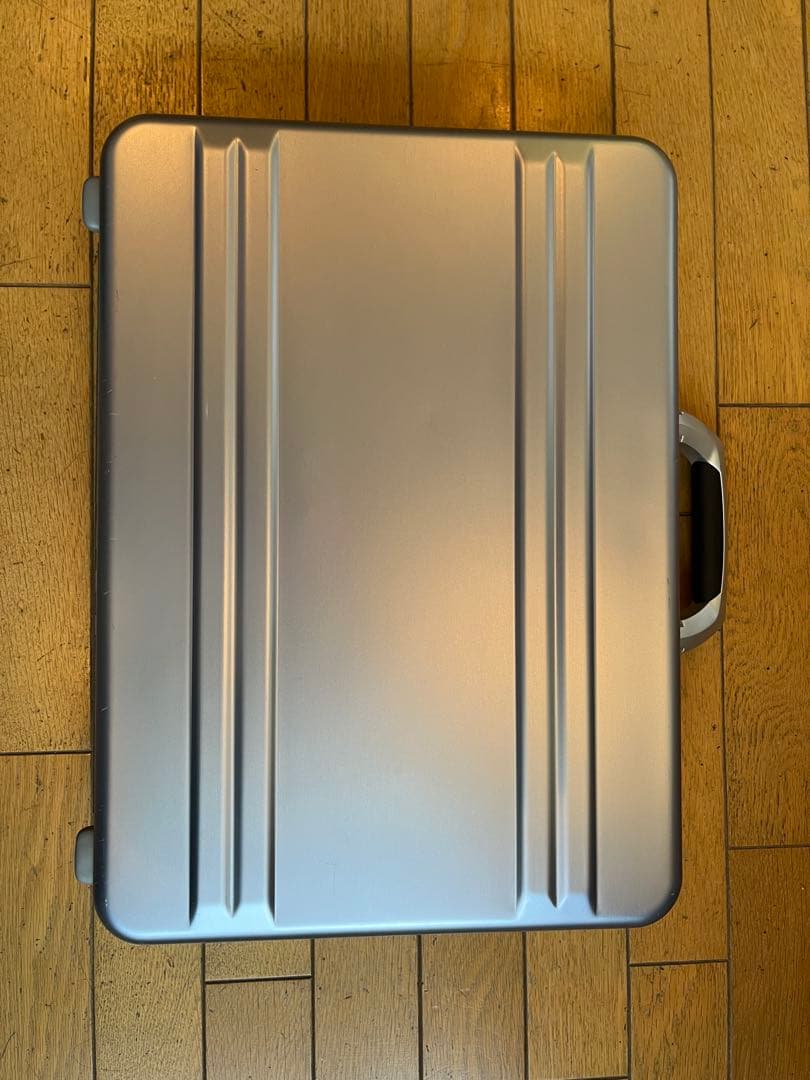 【ZERO HALLIBURTON】アタッシュケース　ブルーシルバー