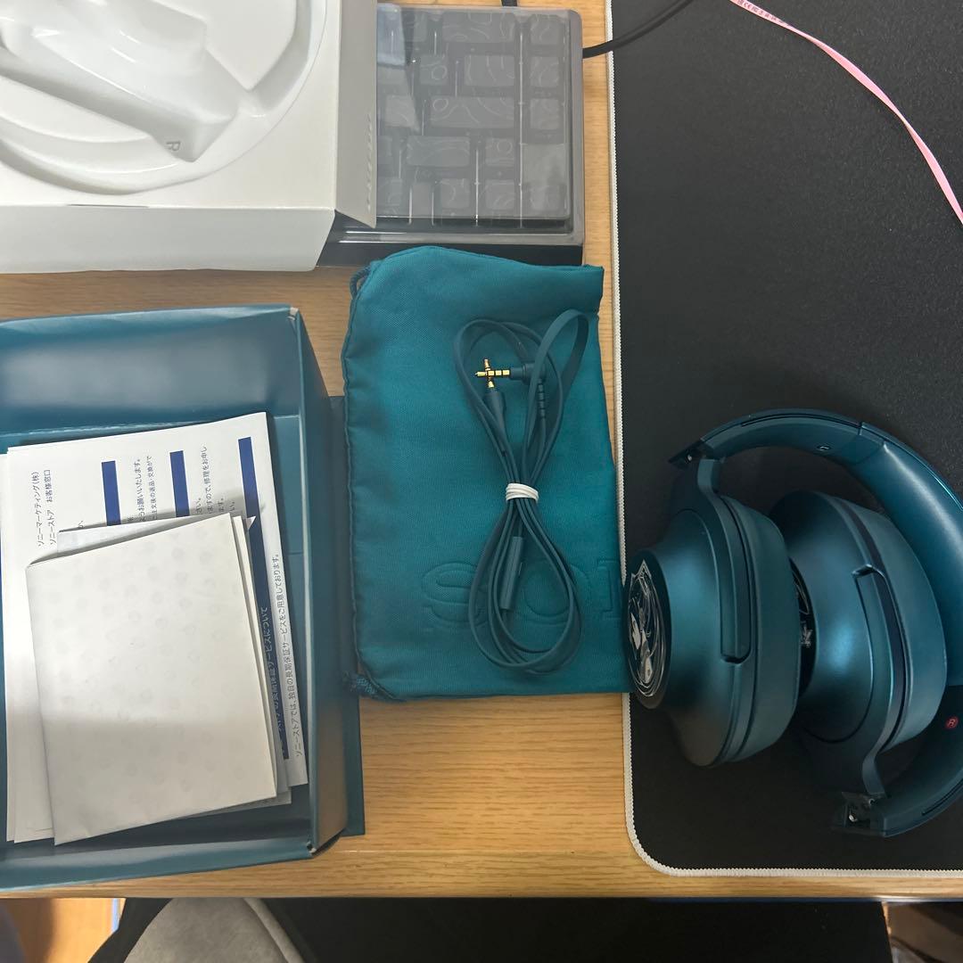 sony初音ミクヘッドホン