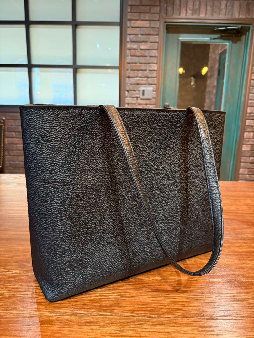 HushTug（ハッシュタグ）トートバッグ　ブラック