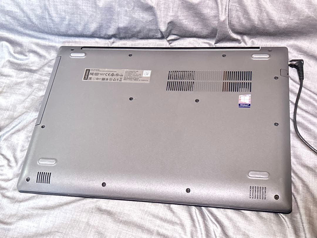 Windowsノート本体 Lenovo ideapad 330-15IKB Windows11