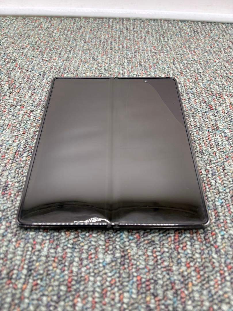 Galaxy Z Fold2 5G　256GB　スマホ　Android　970