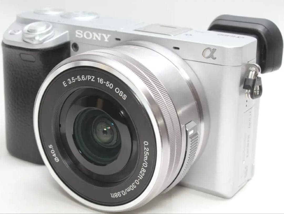 ❤️ショット数極少❤️SONY α6400 パワーズームレンズキット シルバー