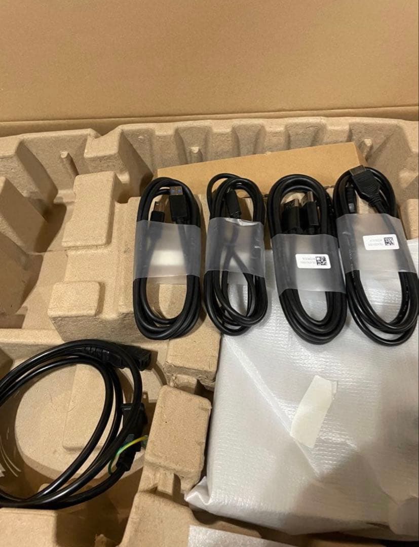 DELL34インチ P3421Wウルトラワイド曲面モニター美品　usb-c