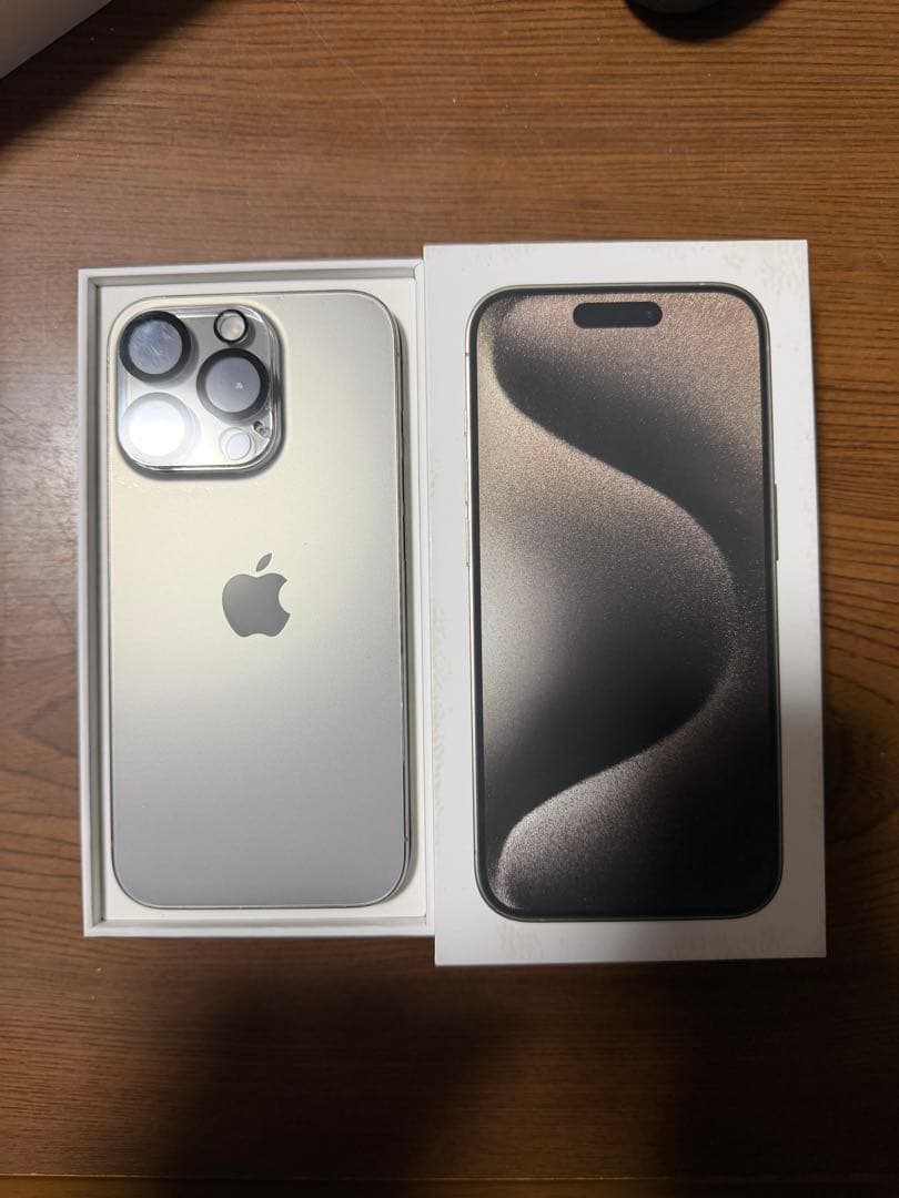 iPhone 15 Pro 256GB バッテリー87%