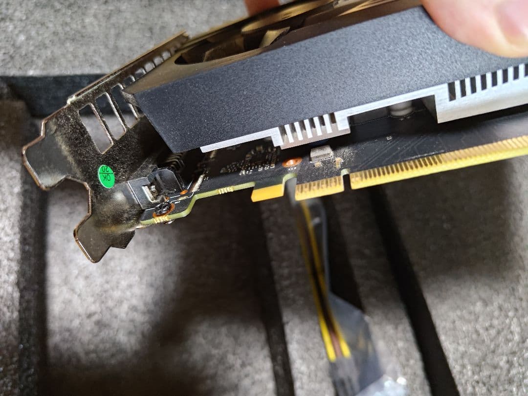 安*ス様 動作確認済み 中古品 玄人志向 GTX1650 GDDR6 4GB