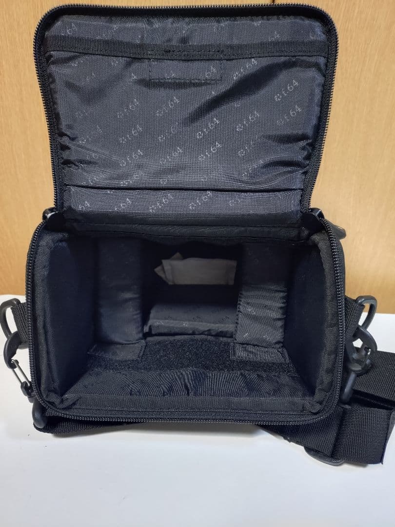 EOS 50D　EF-S18〜200mmIS 　 カメラバッグ他