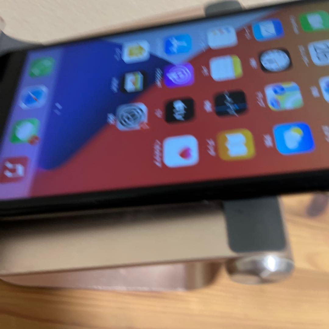 バッテリー新品交換済100%！iPhone7 plus 128GB ブラック