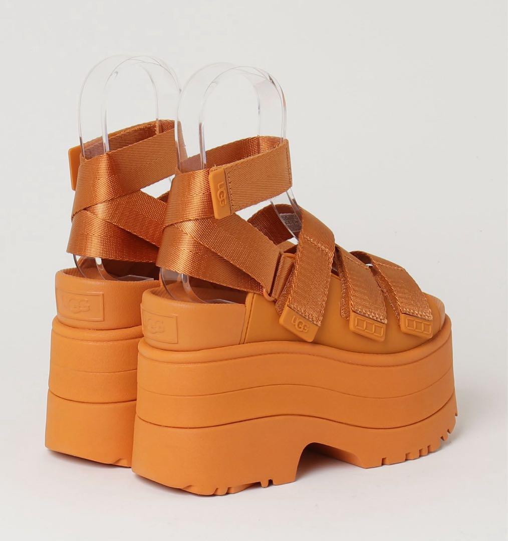 美品　UGG ゴールデンライズ　オレンジ　23cm