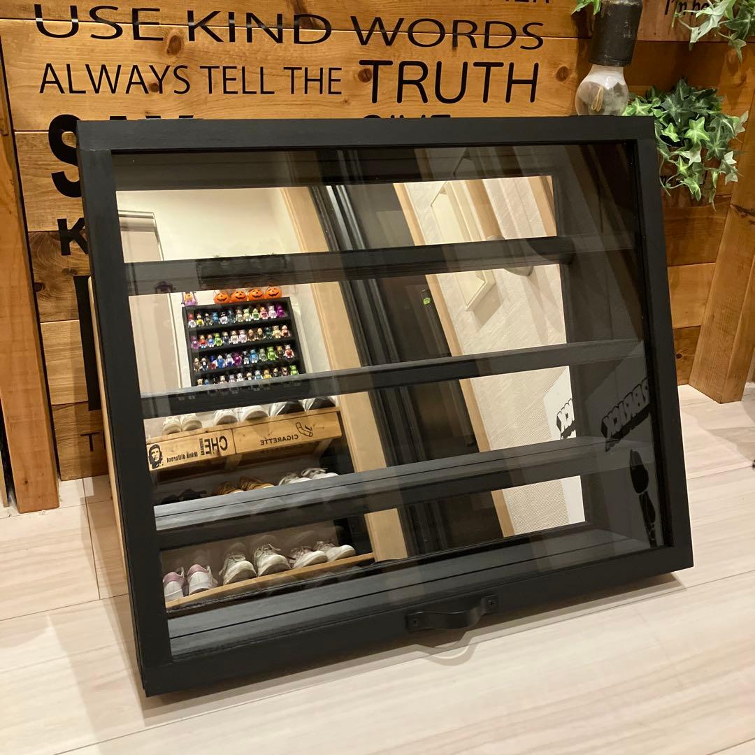 まつまつ　BE@RBRICK100％　48体収納ケース　扉付　ベアブリック