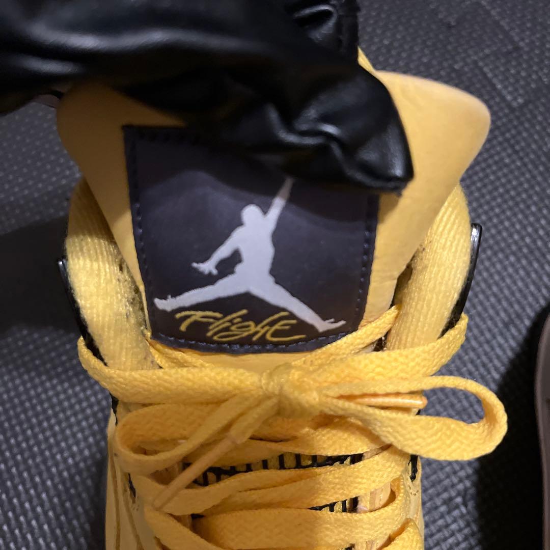 靴 Air Jordan 4 Retro TOUR YELLOW