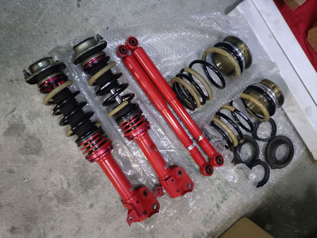 ダイハツ　エッセ　タナベ　車高調