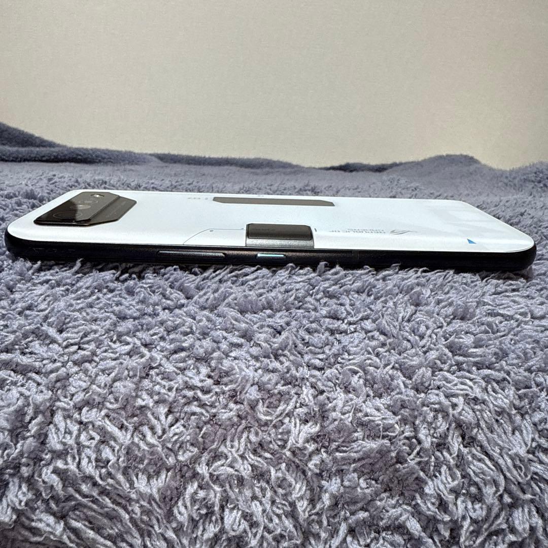 ASUS ROG Phone 7 ultimate ログフォン