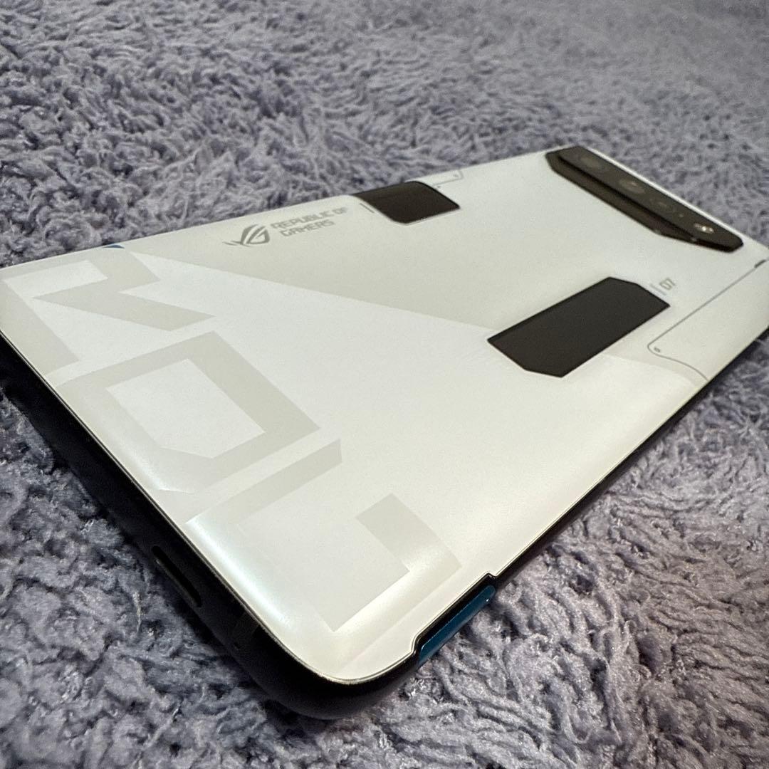 ASUS ROG Phone 7 ultimate ログフォン