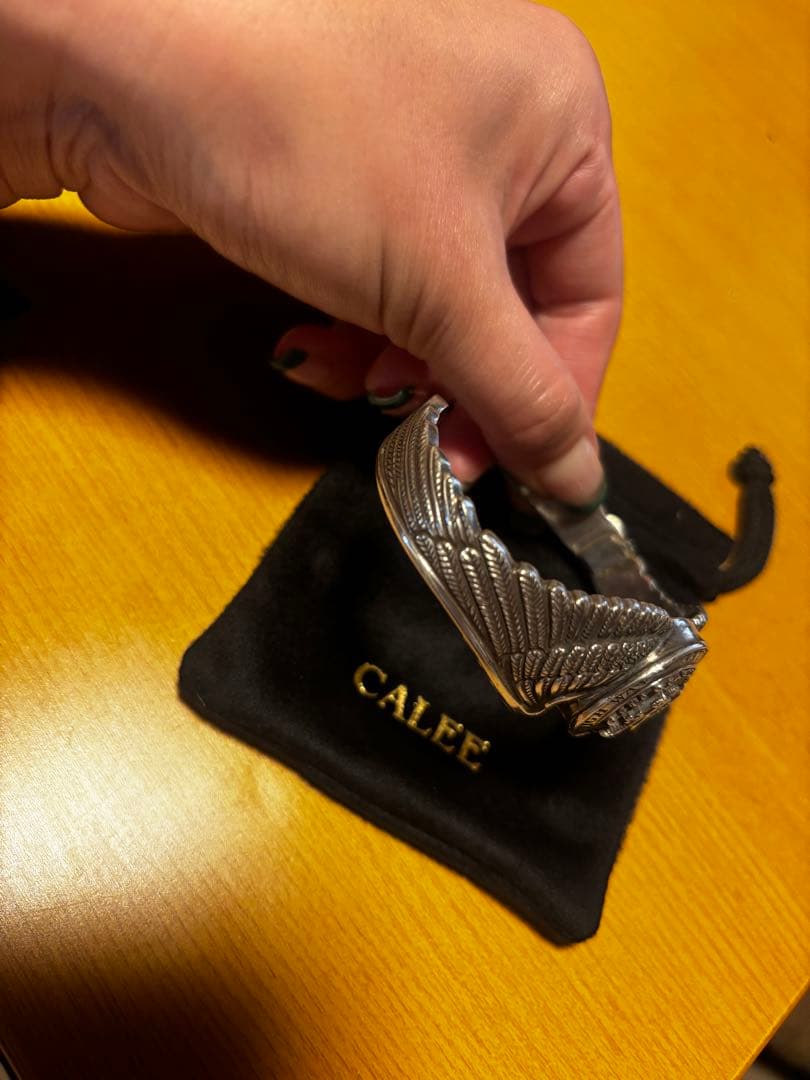 キャリー　calee バングル