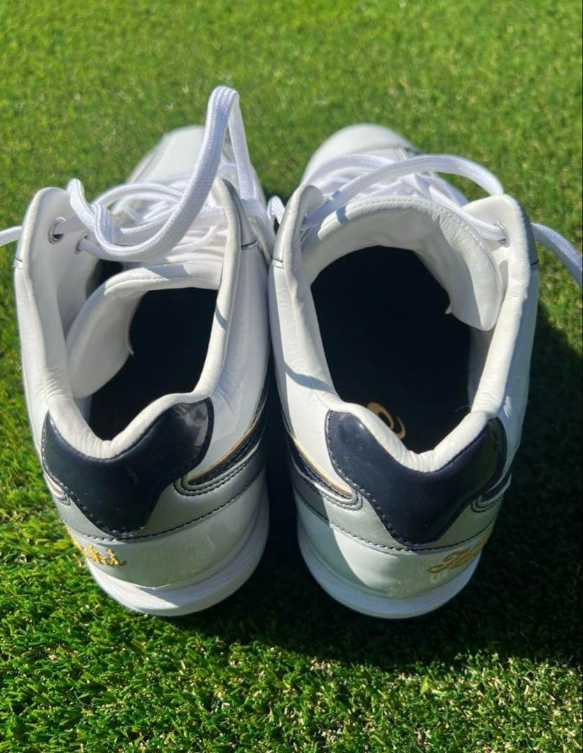 アシックス GEL-PEACE ホワイト/ブラック スパイクシューズ