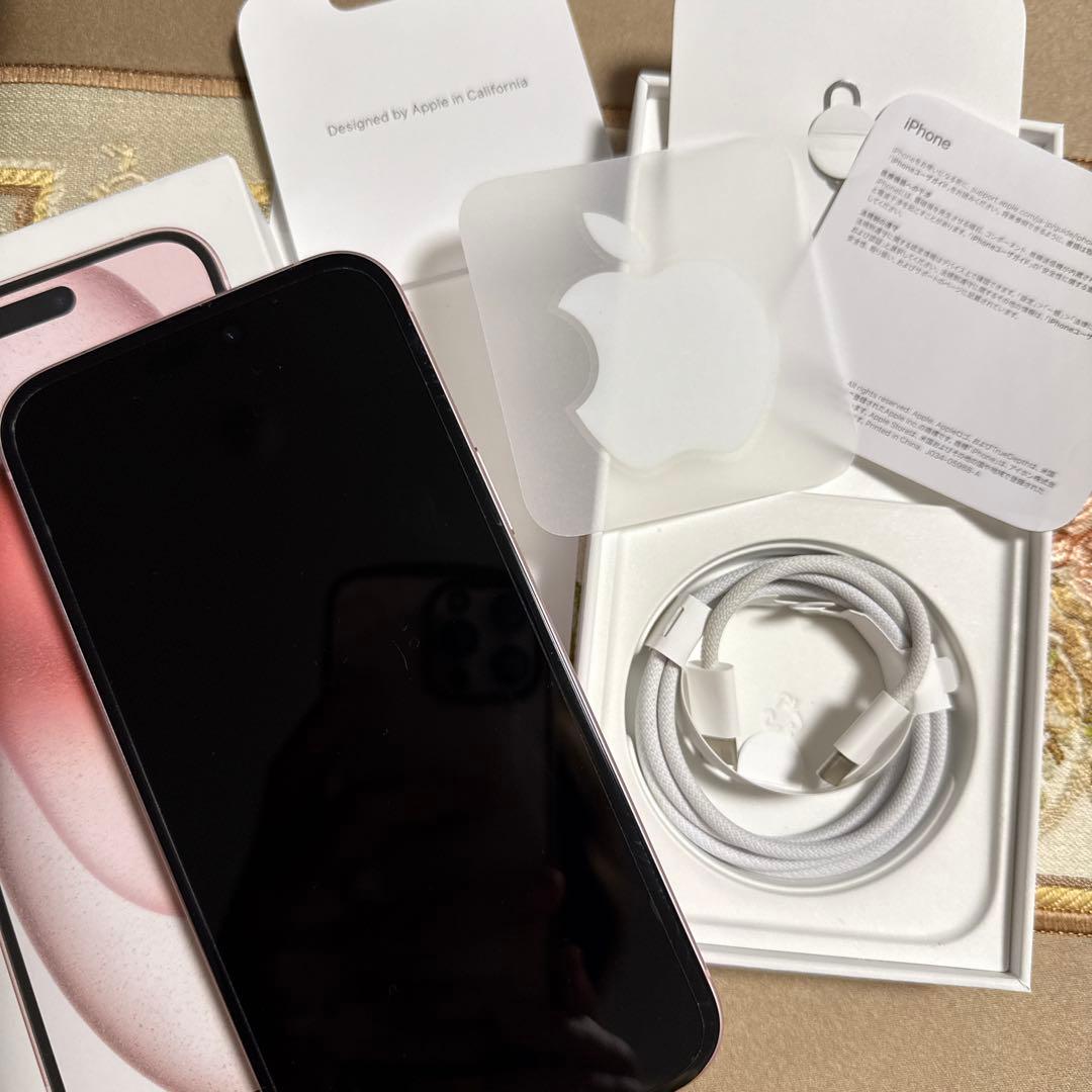 iPhone 15 Plusピンク 6.7インチ　128GB 充電ケーブル箱付き