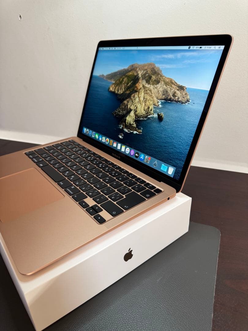 MacBook Air 2020。13インチ。500GBストレージ