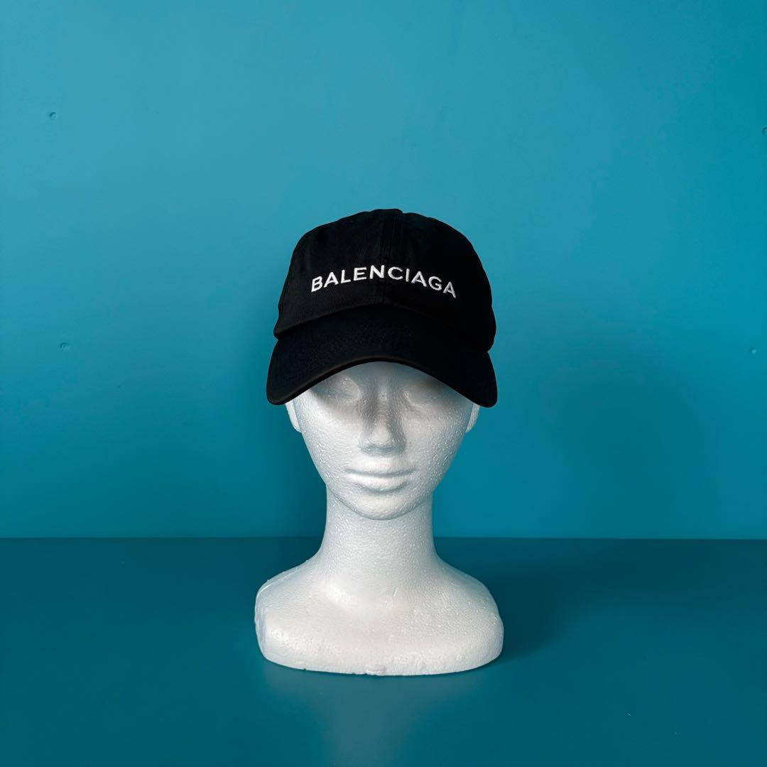 BALENCIAGAバレンシアガ　ブラック ベースボールキャップ　A18