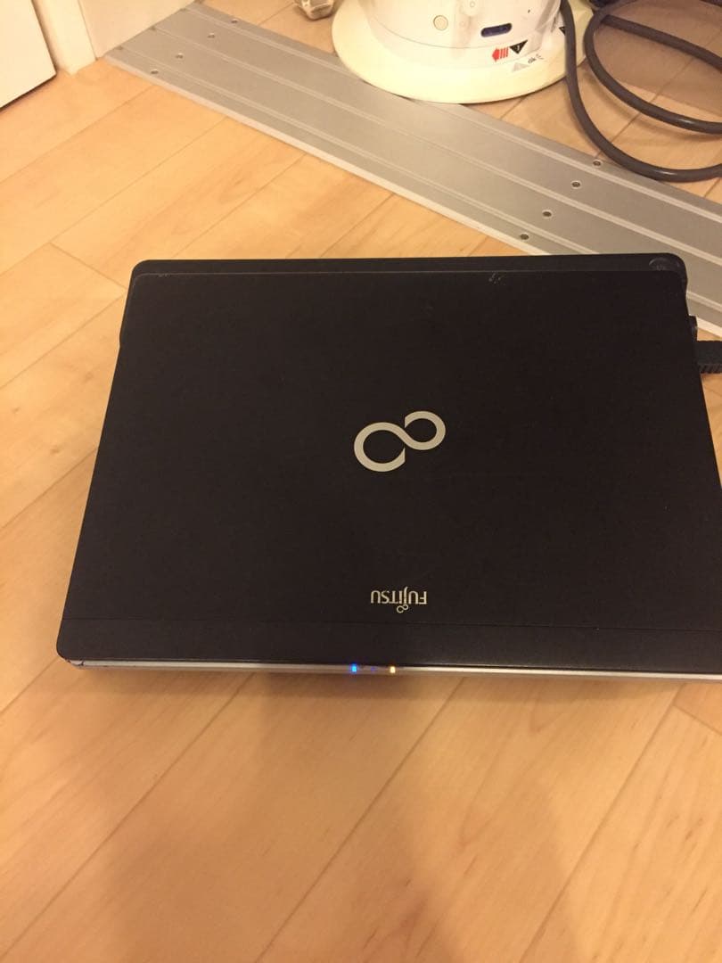 Windowsノート本体 FUJITSU LIFEBOOK P770/B