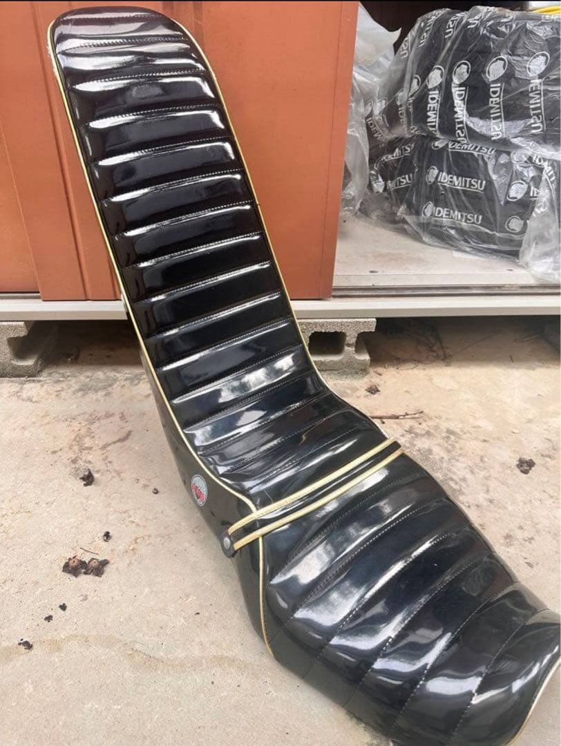 バリオス1型の３段シート