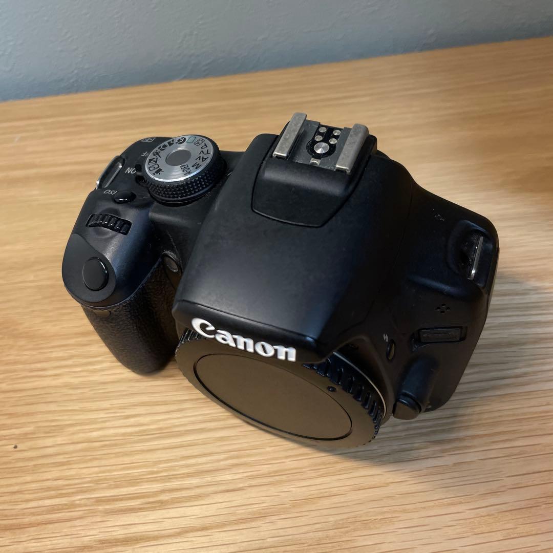 Canon Kiss X3 デジタル一眼レフ【現状品】297