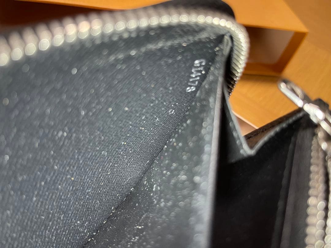 LOUIS VOUITTON長財布　エピ　箱付き　美品