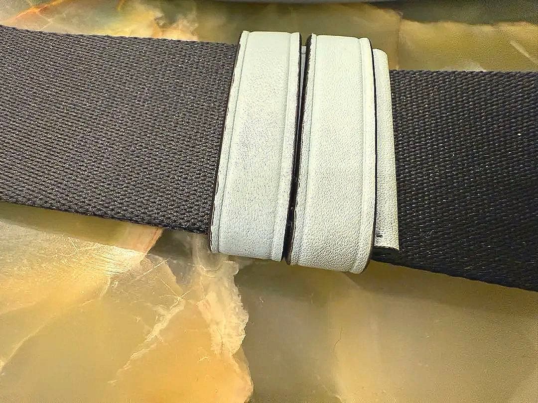 美品⚜️定価8.8万円 限定色 COACH コーチ ライトブルー ボディ バッグ