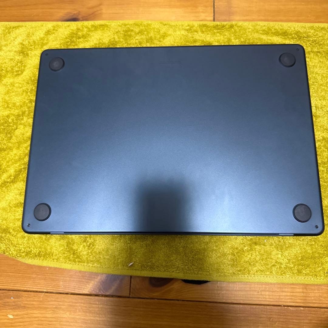 MacBook Air 15インチ M2 8GB 512