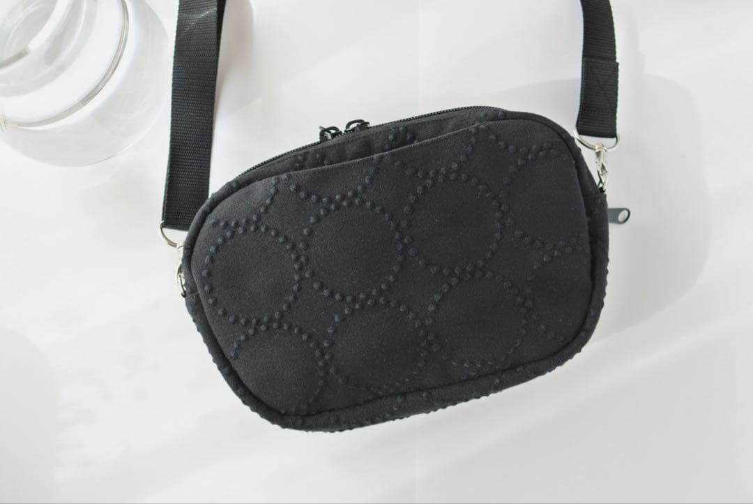 ミナペルホネン　dopタンバリンのカンガルーバッグ