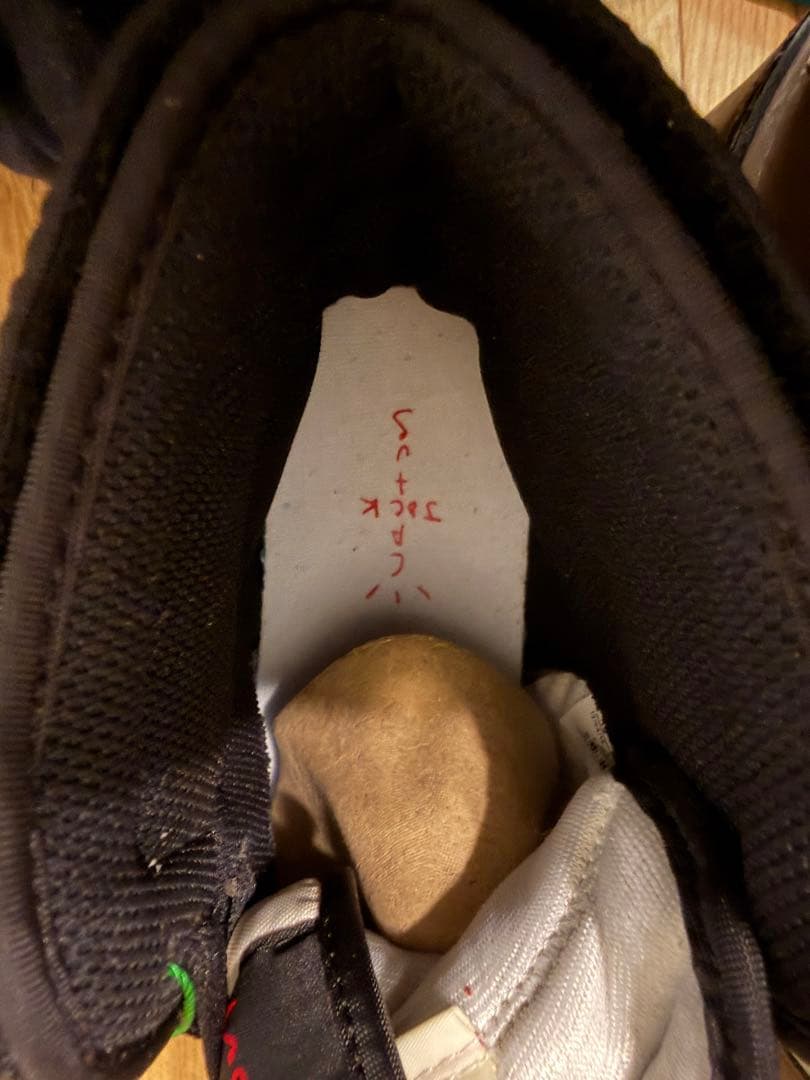 Travis Scott × Nike Air Jordan 1 ダークモカ