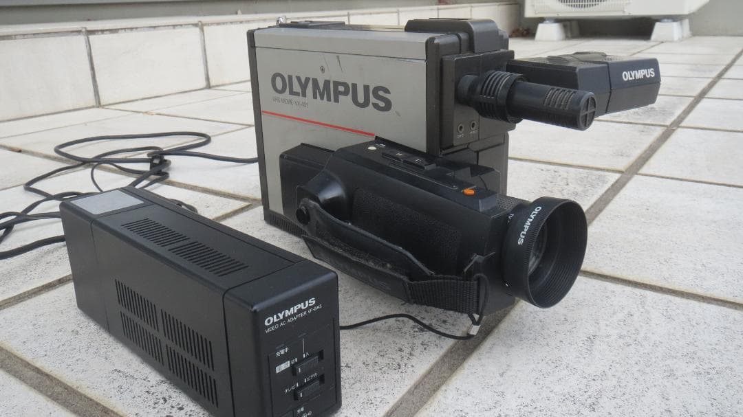VHSビデオカメラ　オリンパスVX-401