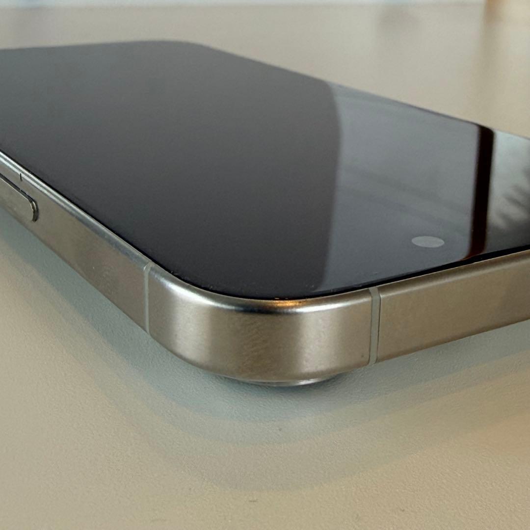 iPhone 15 Pro 265Gホワイト本体 ジャンク