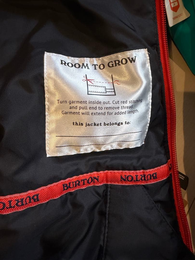 ⭐︎新品⭐︎未使用品⭐︎バートンM(140cm) スノボ　スキーウエア