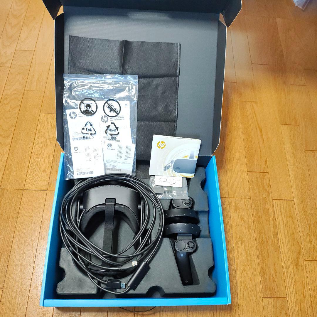 HP Reverb VRヘッドセットとコントローラーセット